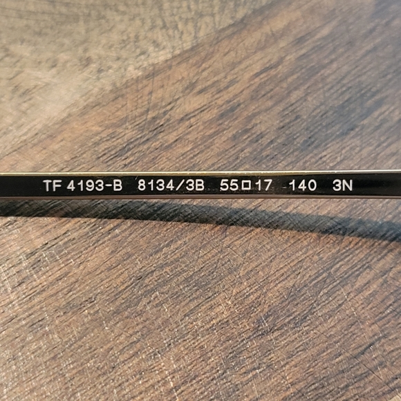 Tiffany & Company TF4193b Sunglasses in Havanah Brown on Tiffany Blue MA#460 - Picture 11 of 17